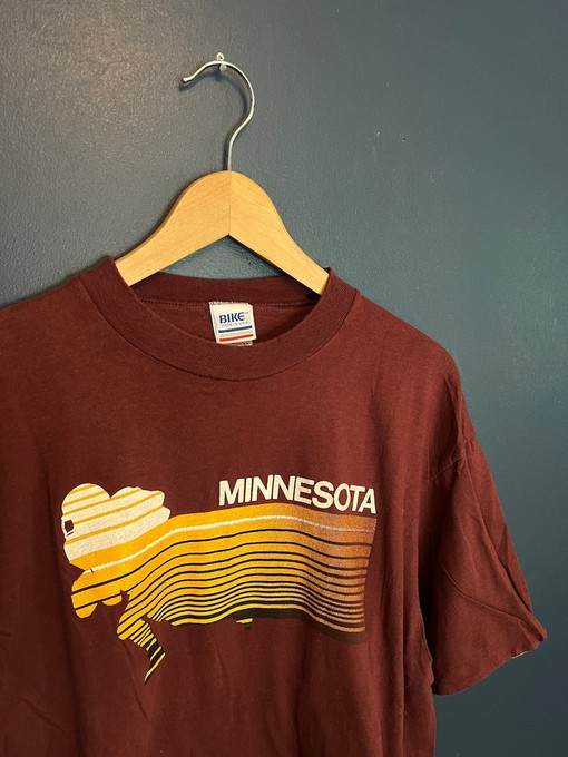 Retro Vintage 80s University of Minnesota Football T Shirt for Football Fans