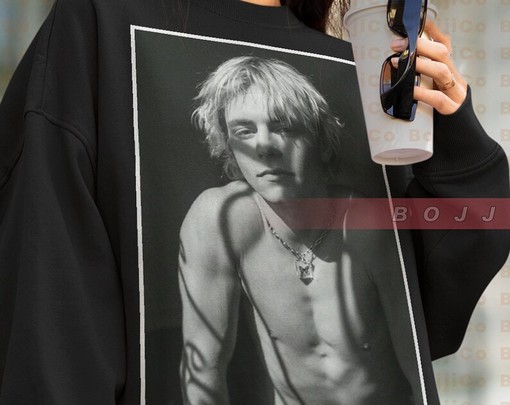 Ross Shor Lynch Band Vintage Sweatshirt - R5 Lynch Tee - Sabrina and Austin Lynch Pop Rock Tee - Image 4