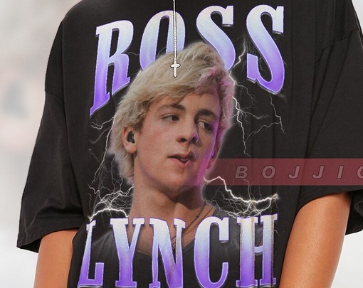 Ross Shor Lynch Pop Rock Band Tee - R5 Lynch Tee - Sabrina and Austin Lynch Sweatshirt - Riker Lynch Merch - Image 4