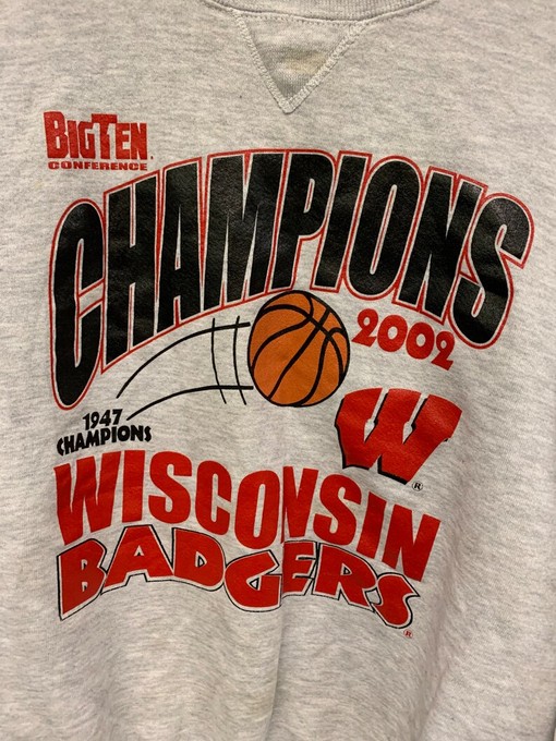 Russell Athletics Vintage Style Wisconsin Badgers Sweatshirt for NCAA Fans with ncaa shirts women - Image 2