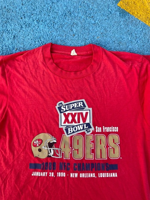San Francisco 49Ers Super Bowl 80s Vintage Style NFL Sweatshirt T-shirt, Perfect for Fans - Image 2