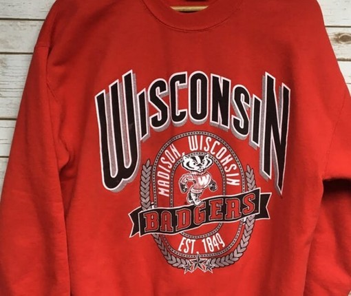 Show Your Love for the Wolverines with a Vintage Michigan Sweatshirt - NCAA Apparel - Image 2