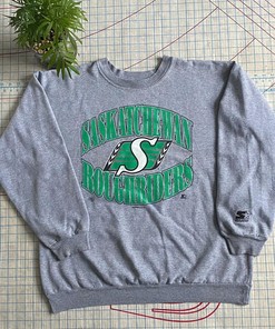 Starter Saskatchewan Roughriders Vintage Style Sweatshirt T-shirt for Sports Lovers