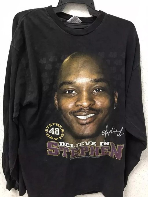 Stephen Davis 48 Vintage Style NFL Sweatshirt T-Shirt Ideal Gift for NFL Fans, with NCAA shirts for men and women