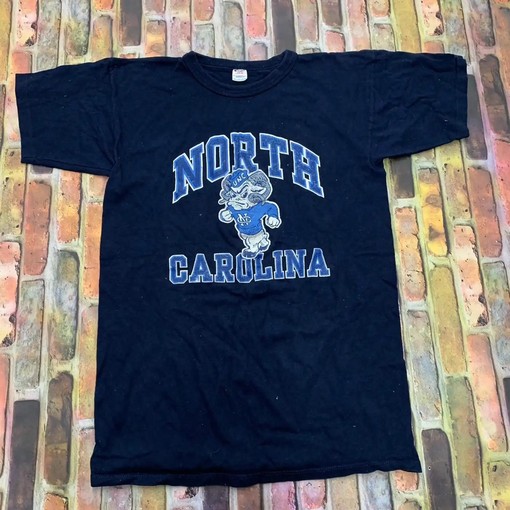 Stylish Vintage Style Unc Tar Heels American Football Apparel: Shirts, Hoodies, and More