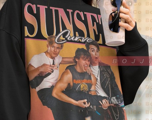 Sunset Curve Ghost Band Vintage Shirt for Music Fans - Image 4