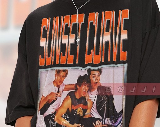 Sunset Curve T-Shirt Minimalist Movie Shirt for Men - Image 2