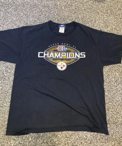 Super Bowl Champions Vintage Sweatshirt T-Shirt - Ideal Apparel for NFL Fans