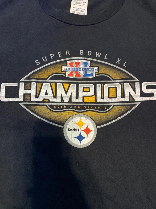 Super Bowl Champions Vintage Sweatshirt T-Shirt - Ideal Apparel for NFL Fans - Image 2