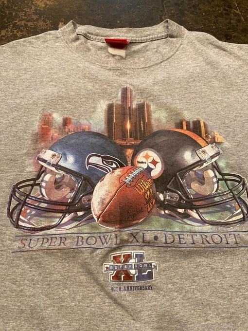 Super Bowl Pittsburgh Seattle City Helmet Vintage Sweatshirt T-Shirt - NFL Fan Apparel Idea - Image 2