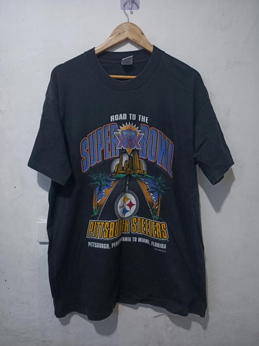 Super Bowl Steelers 1994 Sweatshirt T-shirt - Perfect for NFL Fans and Ideal Gift with vintage ncaa shirts