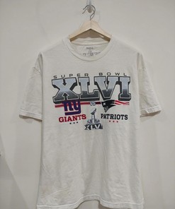 Super Bowl XLVI Giants vs Patriots Sweatshirt T-Shirt - 2011 NFL Season Collectible Apparel