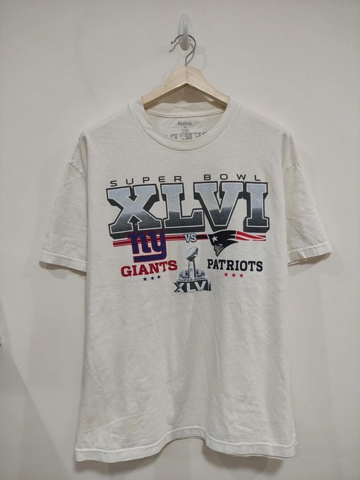 Super Bowl XLVI Giants vs Patriots Sweatshirt T-Shirt - 2011 NFL Season Collectible Apparel