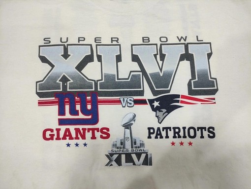 Super Bowl XLVI Giants vs Patriots Sweatshirt T-Shirt - 2011 NFL Season Collectible Apparel - Image 2