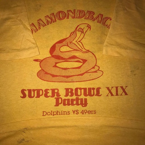 Super Bowl Xix Party Vintage Style Single Stitch Sweatshirt T-shirt, Perfect for Football Fans - Image 2