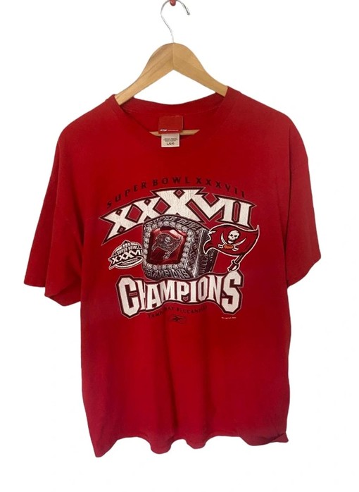 Tampa Bay Buccaneers Super Bowl Vintage Style Sweatshirt T-shirt for NFL Fans