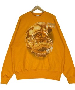 Tennessee Titans NFL Sweatshirt T-shirt - Vintage Style Perfect Gift for Football Fans