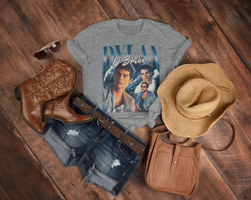 Thomas Maze Dylan Actor T-Shirt - Homage Tee for Fans of Dylan O'Brien - Image 3