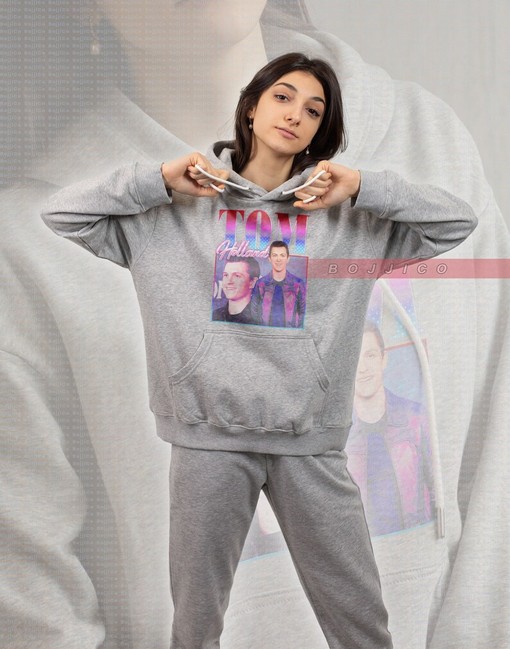 Tom Holland Homage Sweater, Vintage sweatshirt, Tom Holland Fan Tees, Retro Movie Shirts, Movie Shirts for Men - Image 2