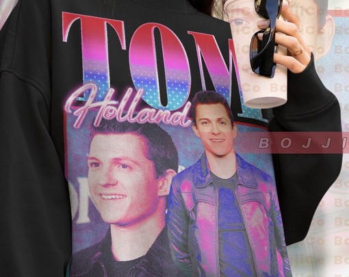 Tom Holland Homage Sweater, Vintage sweatshirt, Tom Holland Fan Tees, Retro Movie Shirts, Movie Shirts for Men - Image 4