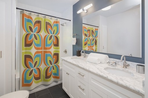 Unique Retro Geometric Shower Curtain, Boho 60's 70's Hippie Bathroom Accessory, Vintage Curtain with Charm - Image 3