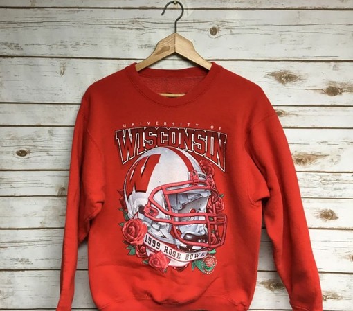 University Of Wisconsin Badgers Rose Bowl Crewneck Sweatshirt and Sweater in a Vintage Style