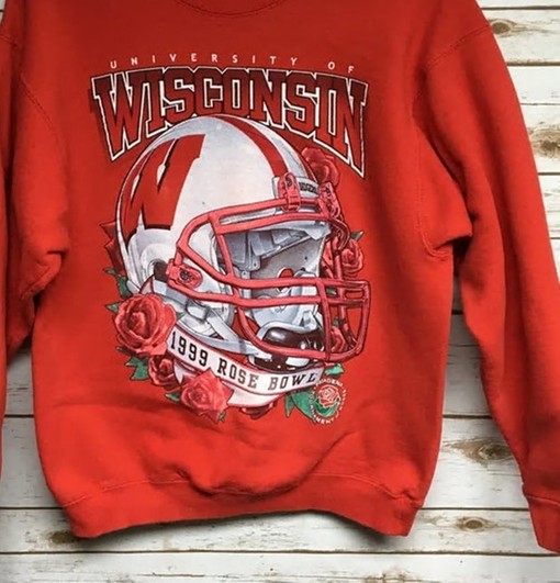 University Of Wisconsin Badgers Rose Bowl Crewneck Sweatshirt and Sweater in a Vintage Style - Image 2