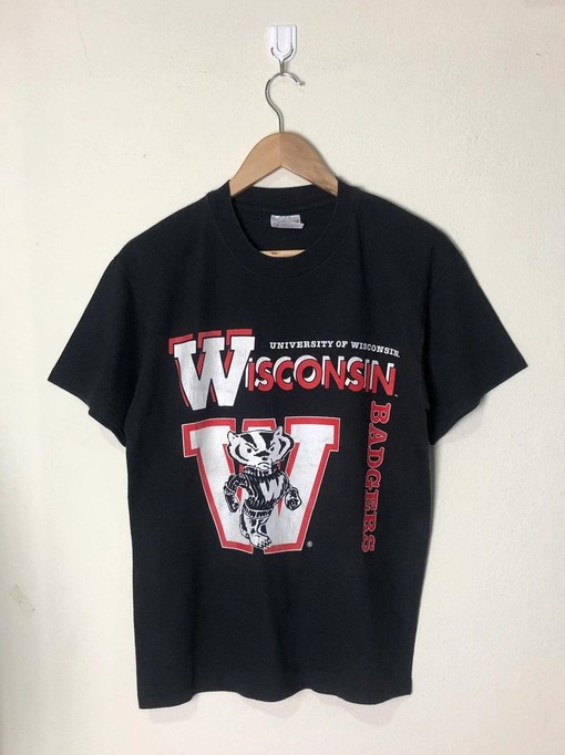 University Of Wisconsin Badgers Vintage T-Shirt and Sweatshirt for Badgers Fans