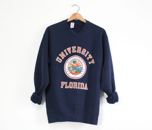 University of Florida Gators Sweatshirt - Comfortable and Stylish - Perfect Gifts for Women Who Love Sport Shirts