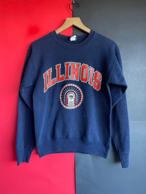 University of Illinois Fighting Illini Vintage Style T-Shirt Sweatshirt for Sports Fans