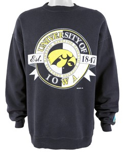 University of Iowa Hawkeyes Crew Neck Sweatshirt, 1990s Vintage American Football Shirt - Perfect Gift for Dad
