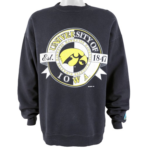 University of Iowa Hawkeyes Crew Neck Sweatshirt, 1990s Vintage American Football Shirt - Perfect Gift for Dad