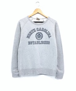 University of North Carolina Sweatshirt with Spellout Print, Vintage Pullover for NCAA Fans