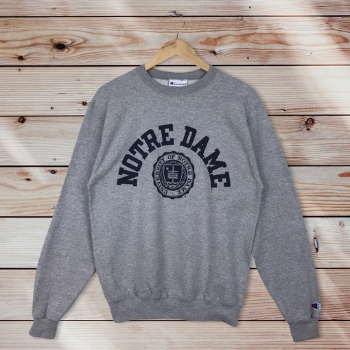 University of Notre Dame Vintage Style Crewneck Sweatshirt Pullover - Champion 90s