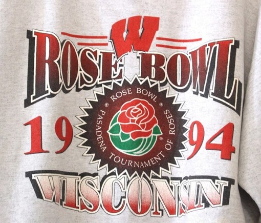 University of Wisconsin Badgers Rose Bowl 1994 Sweatshirt and Badgers Sweater in a Vintage Style - Image 2