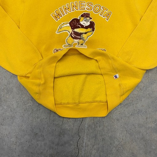 Vintage 1980s Russell University of Minnesota Flock Print Crewneck Sweatshirt for Football Lover Gifts - Image 2