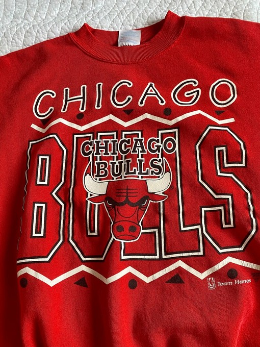 Vintage 1990's Chicago Bulls NBA Sweatshirt Hoodie Shirt - Retro NBA Style - Image 2