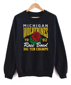 Vintage 1992 Michigan Wolverines Rose Bowl Football Crewneck Sweatshirt Hoodie T-shirts