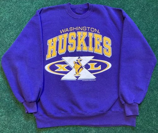 Vintage 1997 University of Washington Huskies Sweatshirt - A Must-Have For Huskies Fans