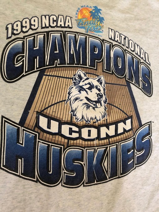 Vintage 1999 NCAA National Champions UConn Huskies Hoodie Sweatshirt - Full Size NCAA Shirt mens sport shirts - Image 2