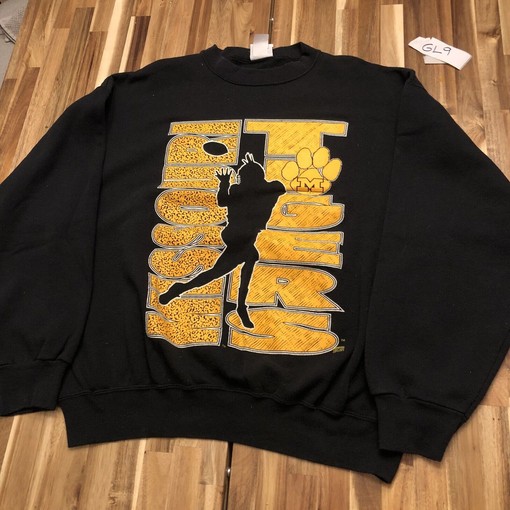 Vintage 20/20 Minnesota Gophers Crewneck Sweatshirt for Football Fans