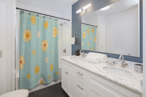 Vintage 70s Flower Shower Curtains, Groovy Bathroom Decor, Retro Bath Accessory - Image 4