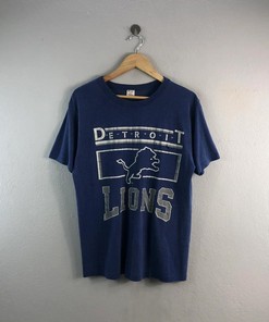 Vintage 80s Champion Detroit Lions NFL Football Paperthin Usa Sweatshirt T-shirt, A Unique Addition to Your Collection