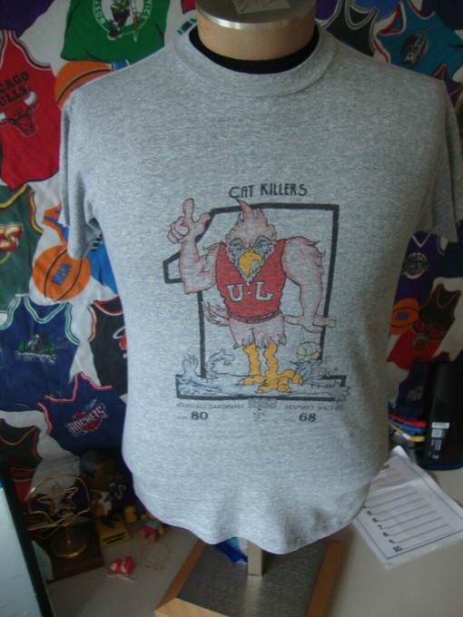 Vintage 80s Louisville Cardinals Vs Kentucky Wildcats Basketball Sweatshirt - Image 2