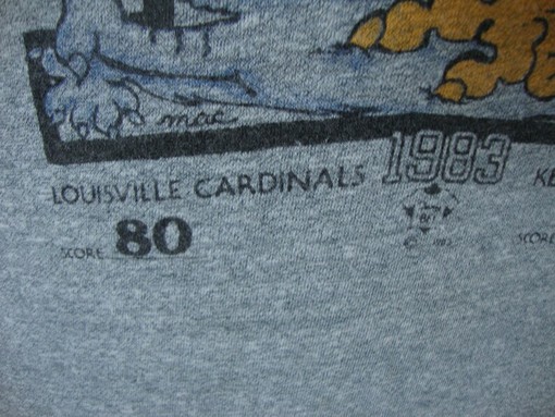Vintage 80s Louisville Cardinals Vs Kentucky Wildcats Basketball Sweatshirt - Image 3