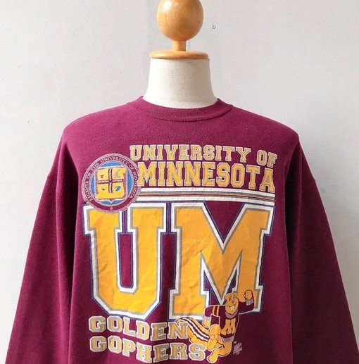 Vintage 90S University Of Minnesota Gophers Golden Sweatshirt, Ideal for Vintage 90S University Fans - Image 2