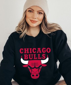 Vintage 90s Chicago Bulls Logo Sweatshirt Hoodie - Retro NBA Style