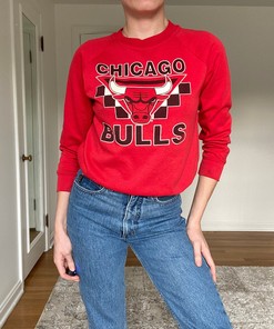 Vintage 90s Chicago Bulls Raglan Unisex Sweatshirt Hoodie - Perfect for Fans