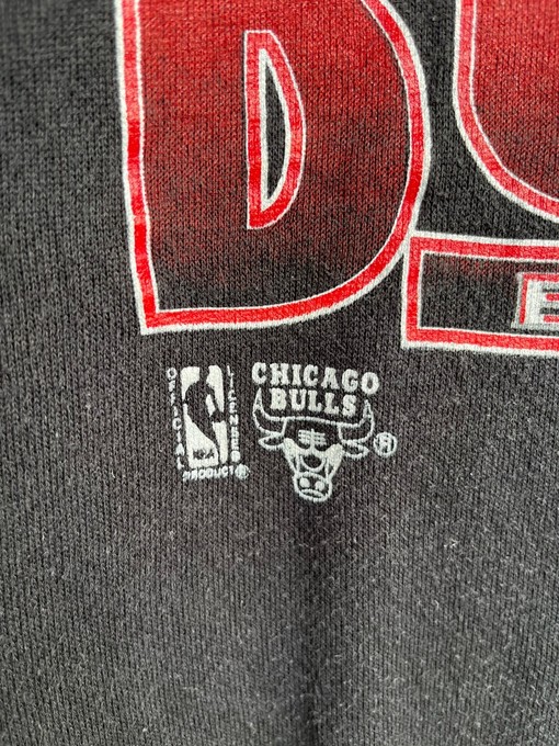 Vintage 90s Chicago Bulls Unisex Sweatshirt Hoodie - Perfect for Fans - Image 3