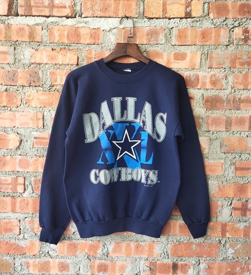 Vintage 90s Dallas Cowboys Football Unisex Sweatshirt Hoodie Shirt Ideal for NFL Enthusiasts